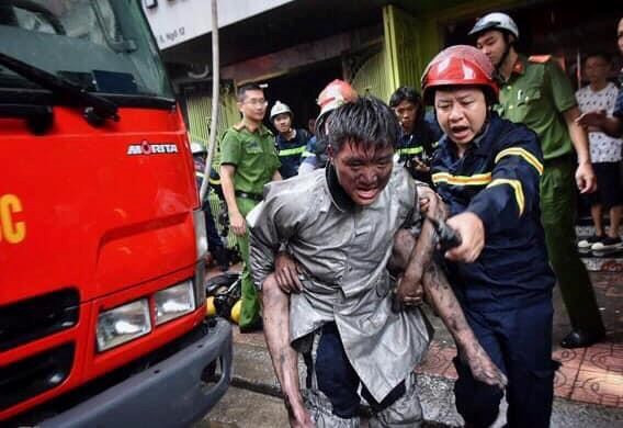 Lính cứu hoả chẳng phải siêu nhân, cũng chẳng phải thần thánh...