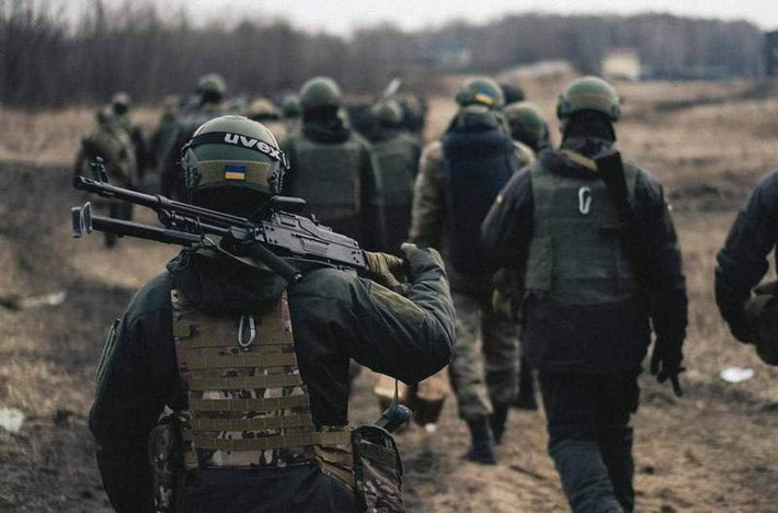 Tin tức mới nhất do hãng tin Mỹ CNN cho thấy, quân đội Ukraine “có lẽ” đã tiến vào Verbove, Lữ đoàn tấn công đường không số 82 và Lữ đoàn cơ động đường không số 46 đang mở cuộc tấn công vào Verbove từ phía bắc và tây bắc và đã “nắm quyền kiểm soát Verbove”.
