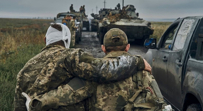Điều đáng nói là con số này dường như phù hợp với số liệu của NATO. Các quan chức NATO tiết lộ vào tháng 3 năm nay rằng, tổng số thương vong của quân đội Ukraine là 120.000 người, con số thương vong của quân đội Ukraine được tiết lộ vào tháng 7 là "80.000 người chết, 120.000 người bị thương, tổng số thương vong là 200.000 người”.