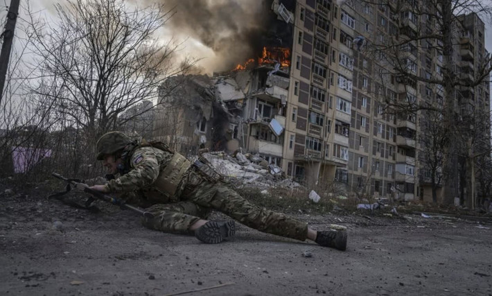 Chiến trường Avadivka tại Donbass bị che mờ bởi cuộc chiến tại “cối xay thịt Bakhmut” trong cuộc xung đột Nga-Ukraine. Nhưng trong những ngày gần đây, Avadivka nổi lên như một Bakhmut thứ hai, bởi mức độ tàn khốc của nó.