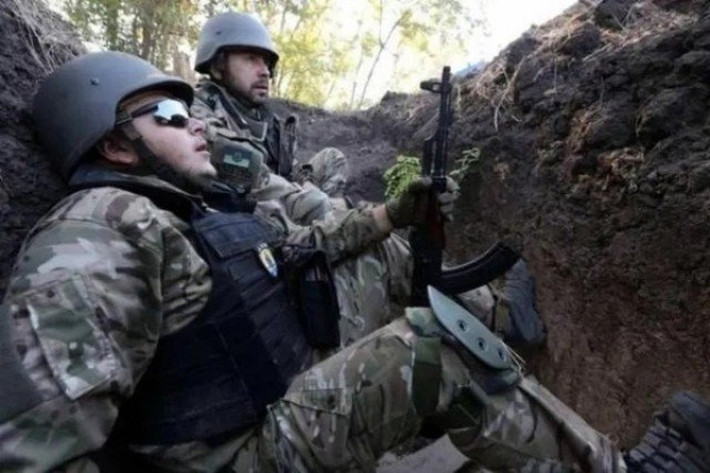 Cựu lính thủy đánh bộ Mỹ cũng không chắc Quân đội Ukraine có thể tiếp tục giữ thành phố này trong bao lâu. Chia sẻ với ABC News, Offenbecker cho biết, anh nhận thấy cuộc tấn công mới lớn của Nga đã bắt đầu, với Bakhmut là trọng tâm.
