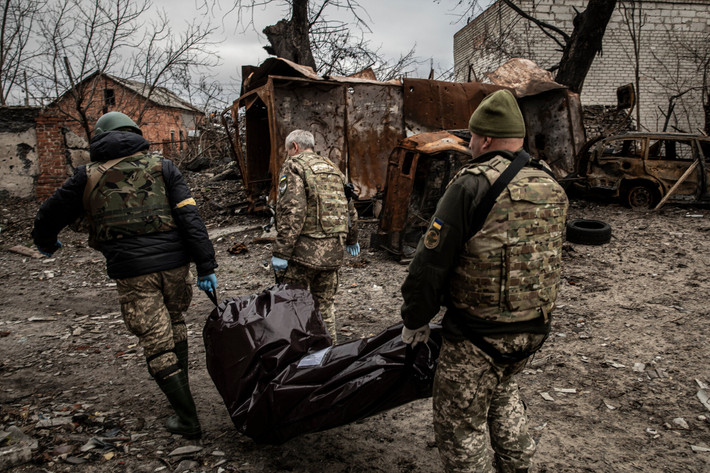Trong khi đó, một số chính phủ phương Tây ủng hộ Ukraine được cho là cũng “đang lo lắng” về tình trạng thương vong cao, mà quân đội Ukraine phải gánh chịu khi bảo vệ thành phố Bakhmut, phía tây nam Soledar. Người phát ngôn Hội đồng An ninh Quốc gia Mỹ John Kirby đánh giá, việc rút khỏi Bakhmut sẽ không “làm thay đổi cục diện chiến lược trên chiến trường”.