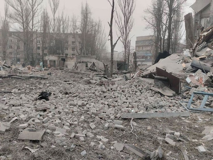 Theo thông tin của đại diện nhà nước cộng hòa tự xưng Donetsk (DPR) thân Nga cho biết, trong cuộc tấn công đang diễn ra vào Avdiivka, để phá hủy các vị trí phòng thủ kiên cố của Quân đội Ukraine, quân Nga đã tăng cường sử dụng không quân trong tấn công.