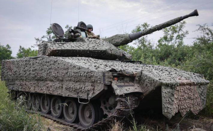 Những chiếc xe chiến đấu bộ binh CV90 của Thụy Điển, dự kiến sẽ thay thế những chiếc M2A2 Bradley mà Mỹ viện trợ, đã bị thiệt hại trong cuộc tấn công của Quân đội Ukraine ở tỉnh Zaporizhzhia trong những ngày trước đây (Nguồn ảnh 163).