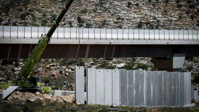 Theo thông tin của CNN, kể từ khi Israel rút quân khỏi Dải Gaza vào năm 2005, nước này đã chi hàng tỷ USD để bảo vệ biên giới khỏi các cuộc tấn công của các nhóm vũ trang cực đoan người Palestine.