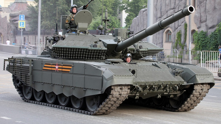 Hiện vai trò của T-72 trong lực lượng xe tăng Nga đang giảm dần, khi nước này tăng cường sản xuất phiên bản T-90M lên hơn 1.000 chiếc mỗi năm và tiến gần hơn đến việc đưa xe tăng T-14 thế hệ tiếp theo vào hoạt động. Ảnh: Vitaly..
