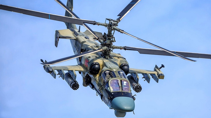 Ka-52 Alligator là loại trực thăng vũ trang được Không quân Nga sử dụng nhiều nhất trong cuộc chiến này, và hoạt động của nó vượt xa các loại trực thăng Mi-28 Havoc, Mi-35 Super Hind và Mi-24 Hind.