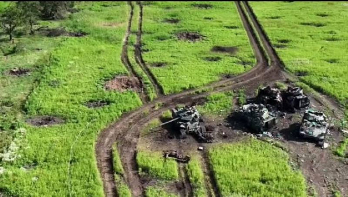 Các đơn vị Ukraine tham gia phản công theo “chuẩn NATO”, phần lớn mới thành lập, thời gian huấn luyện ngắn và vũ khí trang bị không đồng bộ. Do tính phức tạp quá mức của chiến thuật NATO và trang bị vũ khí không đủ, nên sức chiến đấu của các đơn vị “chuẩn NATO” đã bị hạn chế.