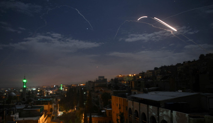 Israel là nước có nhiều kinh nghiệm nhất trong việc đối phó với các hệ thống phòng không của Liên Xô. Không quân Israel thường áp dụng các cuộc xuất kích ở độ cao cực thấp vào ban đêm, để tấn công từ xa vào lãnh thổ Syria và Lebanon.