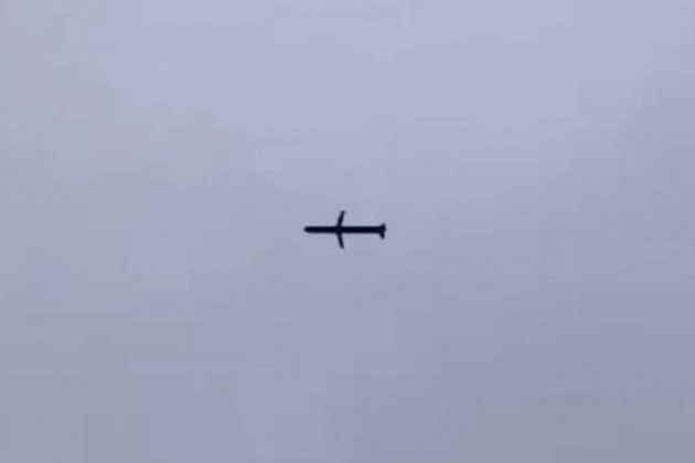 Ukraine đang liên tục bị tên lửa và UAV tự sát của Nga tấn công; các mục tiêu mà Nga đang nhắm là các cơ sở năng lượng và quân sự của Ukraine. Theo thông tin phương tiện truyền thông Ukraine cho biết, vào ngày 18/2 vừa qua, toàn bộ lãnh thổ Ukraine, một lần nữa còi báo động phòng không lại vang lên.