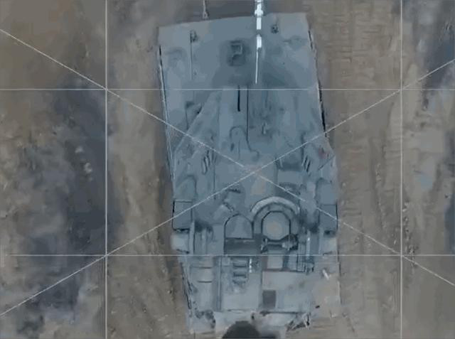 Tuy nhiên hệ thống Trophy trên xe tăng Merkava vẫn còn những “điểm mù”, đó chính là toàn bộ khu vực phía trên nóc xe không được bảo vệ. Việc chiếc Merkava-4 bị UAV đánh bại cho thấy sự kém hiệu quả của tổ hợp bảo vệ tích cực Trophy.
