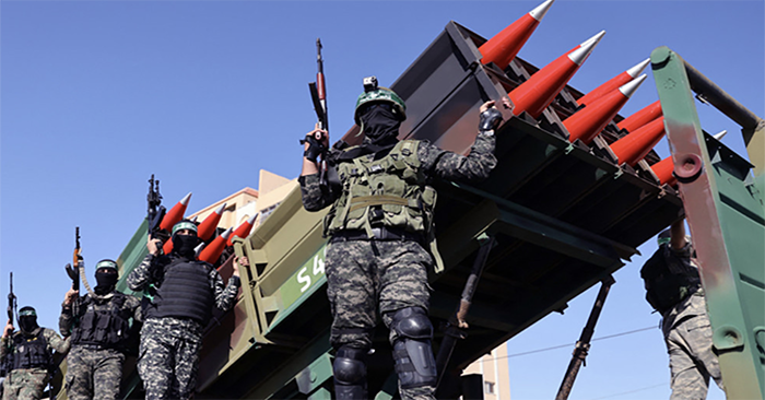 Vào thời điểm quan trọng đối với sự “sống còn” của Dải Gaza, Hamas đã phát động một cuộc phản công liều lĩnh chống lại Israel và lần đầu tiên sử dụng tên lửa đạn đạo tấn công quân đội Israel.