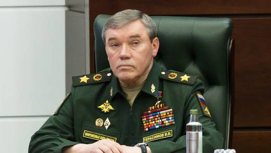 Vài ngày trước, tướng Gerasimov, Tổng tham mưu trưởng Lực lượng vũ trang Nga, được bổ nhiệm làm chỉ huy chiến dịch quân sự đặc biệt của Nga ở Ukraine, dư luận nhìn chung đều tin rằng, quân đội Nga sẽ tiến hành một cuộc tấn công dữ dội hơn vào quân đội Ukraine.