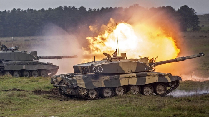 Tuy nhiên một số tính năng của xe tăng Challenger-2 chính là điểm yếu và nó sẽ bộc lộ rõ ràng trên chiến trường Ukraine; đây là nhận xét của tờ “Quan sát quân sự” của Mỹ. Điểm yếu rõ nhất là xe tăng Challenger-2 là vẫn sử dụng pháo rãnh xoắn, làm giảm đáng kể uy lực khi bắn đạn xuyên giáp.