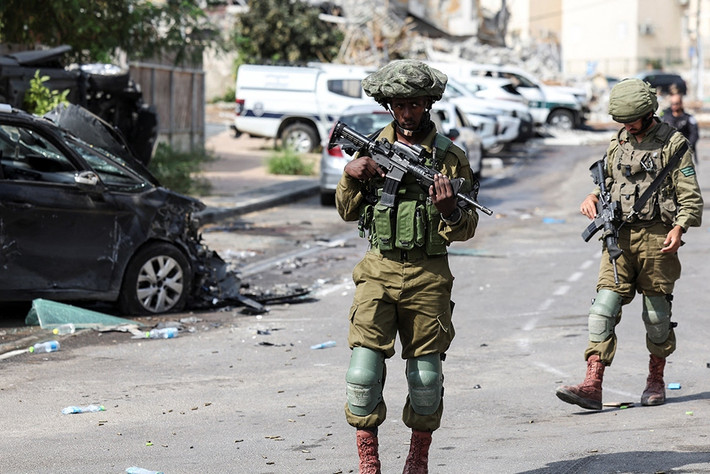 Trên thực tế, không chỉ Lực lượng Phòng vệ Israel (IDF) tấn công Dải Gaza bị tổn thất nặng nề, mà ngay cả quân đội Israel tuần tra gần Dải Gaza cũng bắt đầu bị tấn công thường xuyên. Việc sát hại binh sĩ Israel đang tuần tra, đã gây thương vong đáng kể cho quân đội Israel.