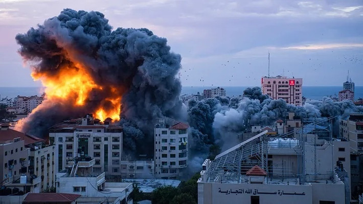 Lực lượng Phòng vệ Israel cũng đã bộc lộ vấn đề tương tự như quân đội Mỹ, đó là quá phụ thuộc vào hỏa lực yểm trợ trên không, đây là một trong những lý do quan trọng khiến quân đội Israel phớt lờ áp lực của dư luận quốc tế và tiến hành các cuộc không kích nhằm vào các mục tiêu ở Dải Gaza.