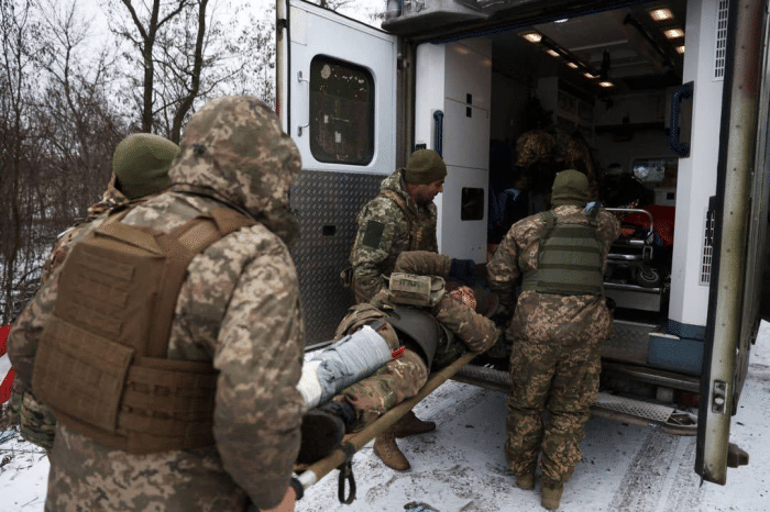 Tuy nhiên, cách đây không lâu, ông chủ Prigozhin của Wagner cũng đưa tin, Quân đội Ukraine có 110.000 thương vong ở Bakhmut. Thông tin thiệt hại của hai bên có đúng hay không, hiện chưa thể xác định được; nhưng Bakhmut thực sự đã trở thành "máy xay thịt" của thế kỷ 21.