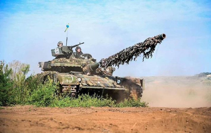 Đồng thời, theo hướng làng Verbovoe, quân Ukraine cũng cần tăng cường sức mạnh để đánh chiếm. Chỉ cần chiếm được làng Verbove thì sẽ có thông báo rằng, quân đội Ukraine đã thực sự chọc thủng tuyến phòng thủ của quân đội Nga.