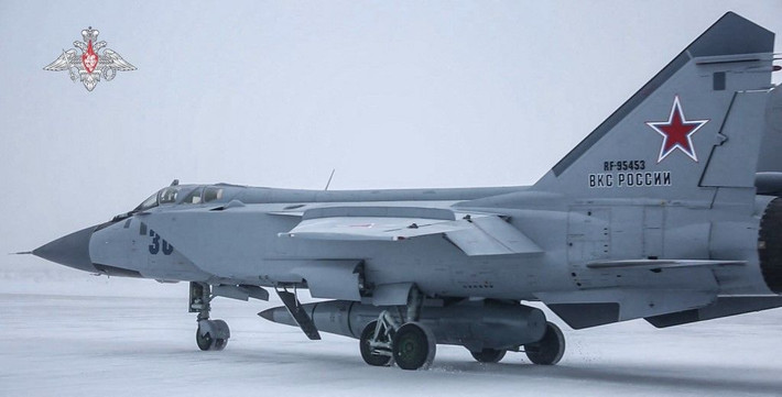 Hiện nay lực lượng Không quân Nga có thể nhanh chóng mở rộng phi đội MiG-31 đang hoạt động của mình mà không cần sản xuất mới. Những chiếc MiG-31K đã gia nhập phi đội hơn 100 chiếc tiêm kích MiG-31BM/BSM, hiện có sẵn trong biên chế Không quân Nga.