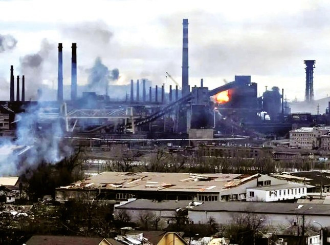 Nếu Quân đội Ukraine tiếp tục tham gia trận chiến đấu tại pháo đài ngầm này với một số lượng lớn binh lính, thì cho dù việc quân Nga có tràn ngập được Bakhmut chỉ là vấn đề thời gian; thì khoảng thời gian này cũng còn rất dài.
