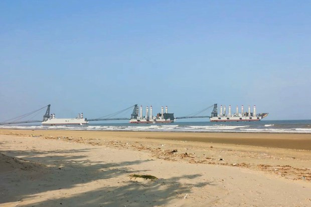 Dù chưa xác định thời gian cụ thể, giới chính trị Mỹ vẫn cảnh báo về nguy cơ Trung Quốc thực hiện một cuộc xung đột quy mô lớn trên biển, với việc phát triển bè phà nâng hạ là một bước chuẩn bị cho kịch bản đó.