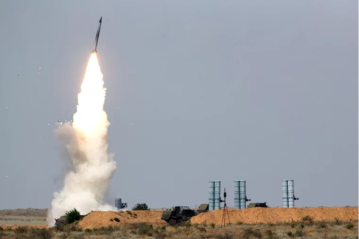 Khả năng NATO giành chiến thắng trước Nga cũng giảm đi tương ứng. Eveleth kết luận: “Ngày NATO tan rã vì thất bại quân sự, có lẽ có thể tính từ thời điểm Oreshnik lần đầu tiên xuất hiện.” Ảnh: Wikipedia