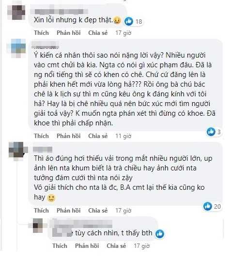 Đặc biệt, khi một khán giả nữ có vẻ lớn tuổi bình luận: "Cả đời cưới có 1 lần mặc chiếc váy này nhìn không sang trọng và lịch sự chút nào", Bình An tỏ ra bức xúc và thẳng thắn đáp trả: "Không phải người lớn nào cũng đáng kính".