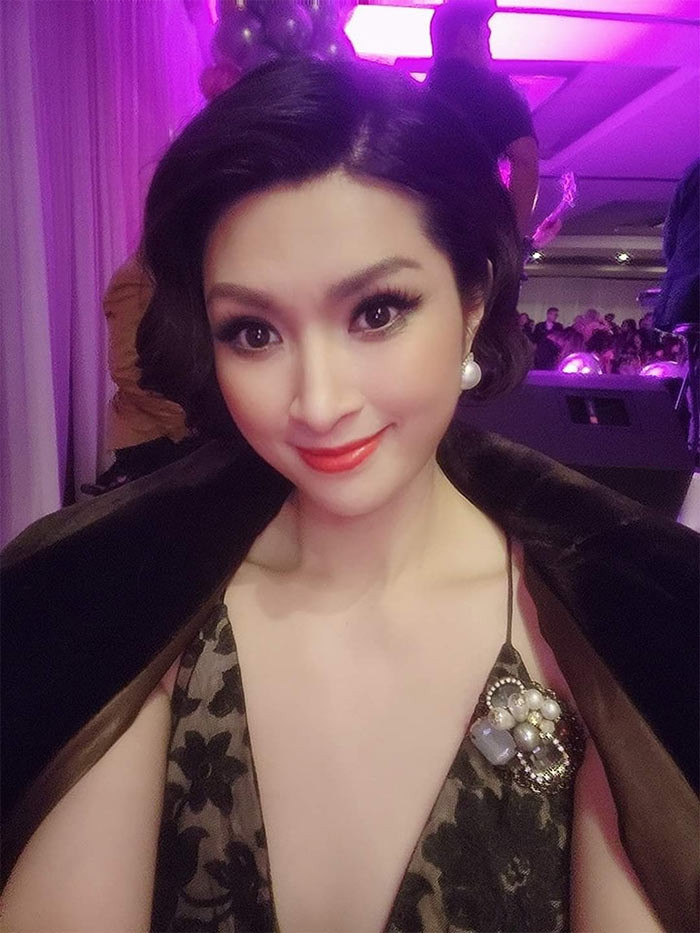 Hiện tại, ngoài công việc ca hát, Hồng Nhung còn kinh doanh trong lĩnh vực du lịch và vận chuyển tại Mỹ. (Ảnh: FBNV)