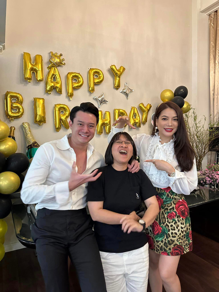 Nữ diễn viên "Hương ga" tiếp tục gây chú ý với thân hình "đô con" ngang ngửa tình trẻ.