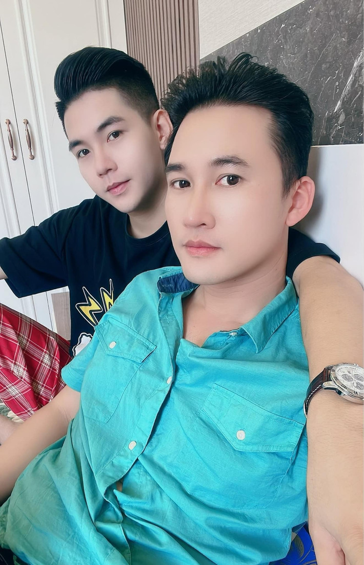 Hà Trí Quang và người yêu đồng giới quan niệm sống thật với bản thân, yêu và yêu thế thôi.