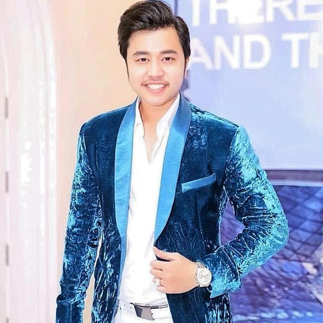 Vũ Hoàng Việt thành lập công ty và trở thành Giám đốc công ty TNHH Đầu tư Thương mại Dịch vụ Vũ Hoàng Việt. (Ảnh: FBNV)