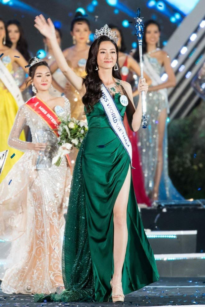 Hoa hậu Thế giới Việt Nam 2019 Lương Thùy Linh là một trong những người đẹp có thành tích học tập "khủng" nhất trong Vbiz. (Ảnh: Lao động)
