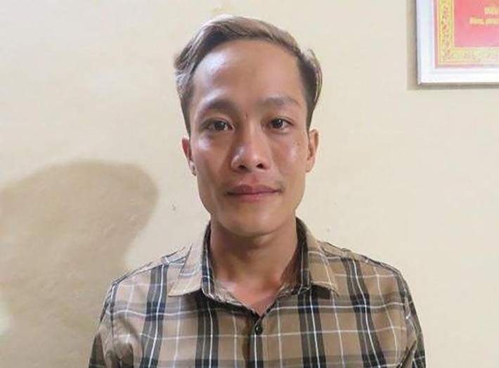 Mâu thuẫn tại đám giỗ, 1 người bị đâm tử vong: Ngày 25/10, Cơ quan CSĐT Công an tỉnh Đồng Tháp đã ra Quyết định tạm giữ hình sự đối với Hồ Văn Sang (25 tuổi, ngụ ấp Tân Phú, xã Tân Phước, huyện Lai Vung) để điều tra do liên quan đến vụ án mạng. Thông tin ban đầu, chiều 24/10, Sang đi dự đám giỗ ở ấp Long Hưng 2, xã Long Hậu, huyện Lai Vung. Tại đây Sang và L.T.K. (25 tuổi) xảy ra mâu thuẫn. Sau đó Sang đã dùng dao đâm khiến K tử vong.