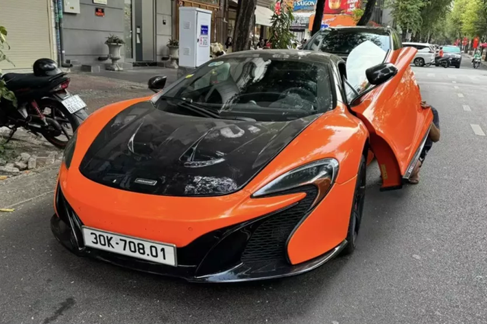Động cơ kết hợp với hộp số 7 cấp SSG, nhờ đó, McLaren 650S Spider có thể tăng tốc từ vị trí xuất phát lên 100 km/h trong vòng 3 giây trước khi đạt vận tốc tối đa 328 km/h.