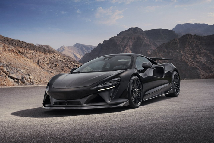 Novitec mới cho ra mắt gói độ siêu xe McLaren Artura hiệu năng cao với hệ dẫn động Hybrid. Các bộ phận tăng cường khí động học bằng carbon được thiết kế trong hầm gió kết hợp với bộ mâm xe được chế tác với công nghệ cao được phát triển với sự hợp tác của Vossen.