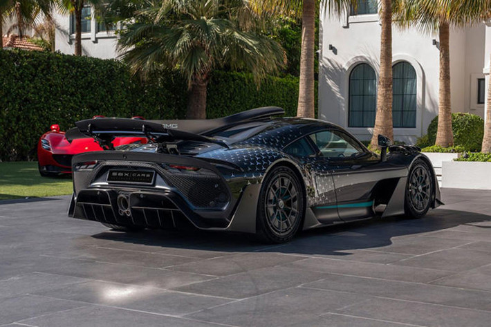 Siêu xe Mercedes-AMG One được trang bị công nghệ sử dụng trên xe đua F1, do đó, thông tin về cuộc đấu giá chiếc siêu xe này đã nhanh chóng thu hút sự quan tâm của các đại gia trên khắp thế giới.