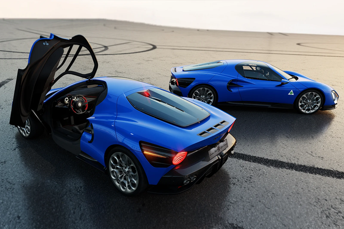 Siêu xe 33 Stradale có vị trí đặc biệt trong lịch sử của Alfa Romeo, và con số “33” mang ý nghĩa biểu tượng đối với thương hiệu. Để kỷ niệm điều này, Alfa Romeo chọn ngày 3/3 ra mắt Alfa Romeo 33 Stradale Day 2024 mới nhằm kết nối những người đam mê thương hiệu Alfa Romeo trên toàn thế giới và hơn 250 câu lạc bộ có chung niềm đam mê với thương hiệu.