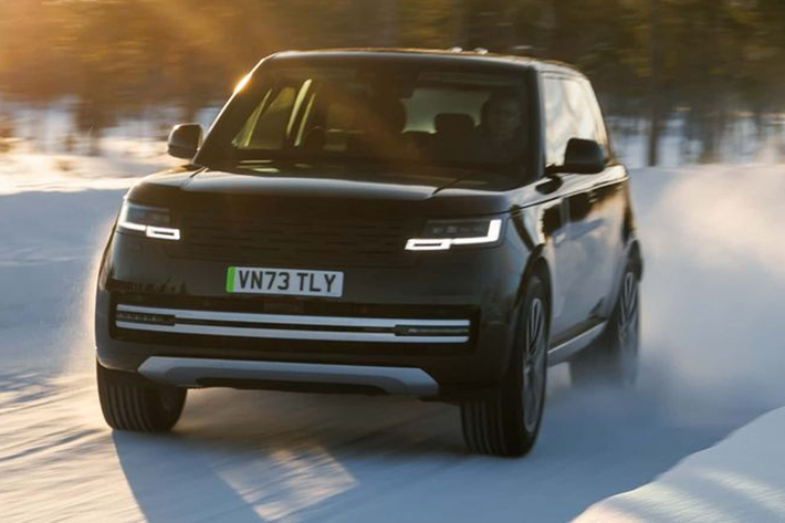 Theo đó, Chery sẽ cung cấp cho JLR các nền tảng khung gầm là M3X và E0X. Theo thỏa thuận, JLR có thể sử dụng thoải mái các nền tảng này cho các thế hệ Range Rover, Discovery và Defender tiếp theo.