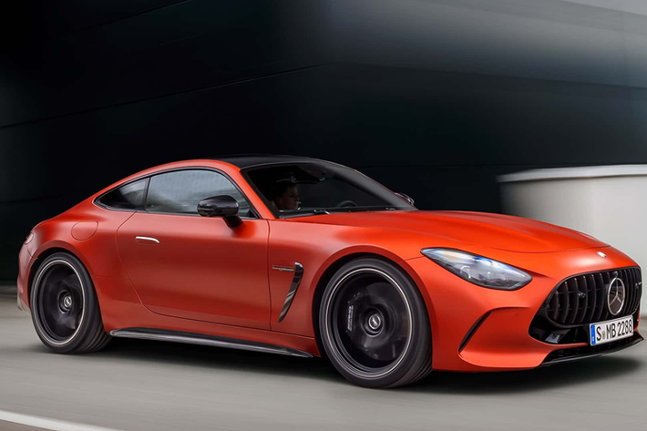 Mercedes-AMG GT 63 S E Performance 2025 mới chính là chiếc AMG GT nhanh nhất và mạnh mẽ nhất cho đến nay, với công suất 805 mã lực từ động cơ biturbo V8 kết hợp với một động cơ điện gắn phía sau.