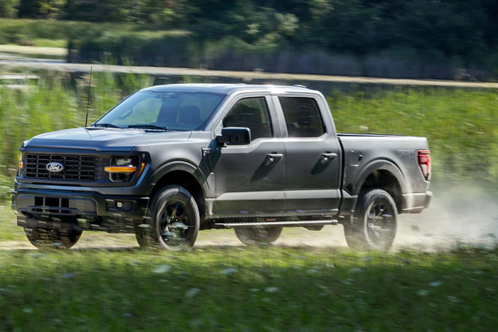 Tuy nhiên, đầu tuần này, thông tin được rò rỉ về việc F-150 Lightning 2024 cũng bị tạm dừng sau khi quá trình giao hàng bị hoãn vào ngày 9 tháng 2 do vấn đề chất lượng không được tiết lộ.