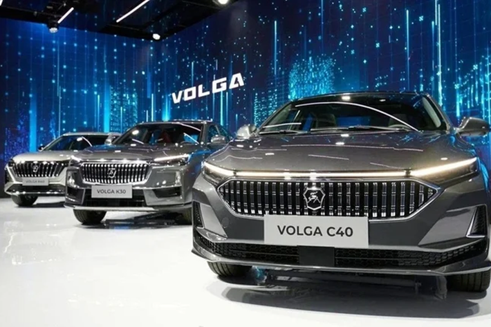Theo truyền thông Nga, hôm 23/5 vừa qua, thương hiệu xe ôtô Volga của Nga đã có màn ra mắt ấn tượng với 3 mẫu xe hoàn toàn mới tại triển lãm công nghiệp tổ chức ở Nizhny Novgorod, Nga.