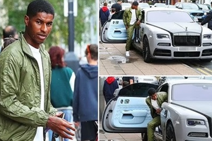 Không chỉ có G63, Marcus Rashford còn có một chiếc xe khác đến từ thương hiệu Đức là Mercedes-Benz AMG A45 trị giá 41.007 Bảng Anh (khoảng 1,3 tỷ đồng). Cung cấp sức mạnh cho một trong những chiếc hatchback mạnh nhất thế giới này là động cơ 4 xy-lanh tăng áp công suất 416 mã lực, mô-men xoắn cực đại 500 Nm.