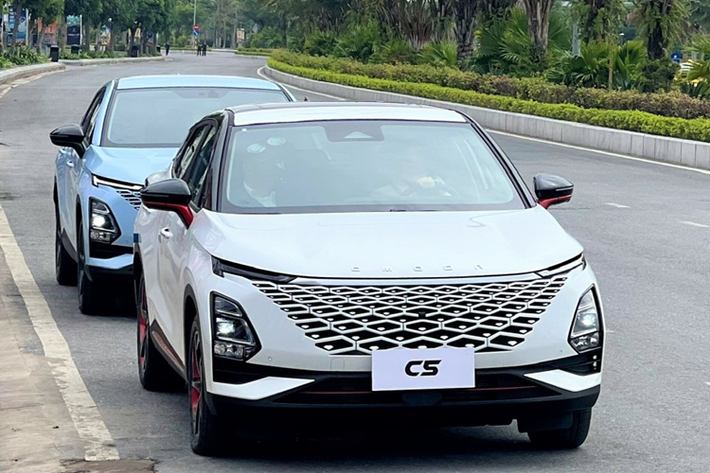 Bên cạnh đó, Omoda & Jaecoo dự kiến sẽ triển khai xây dựng khoảng 20 đại lý 3S trên toàn quốc từ nay đến cuối năm để hỗ trợ tối đa chính sách bán hàng cũng như bảo hành cho khách hàng mua xe.