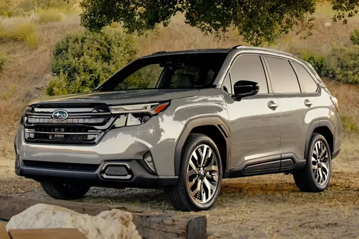 Subaru Forester thế hệ mới đã chính thức trình làng ở thị trường Mỹ vào hồi tháng 11/2023. Đến nay, mẫu xe này đã được lên lịch ra mắt thị trường Đông Nam Á.