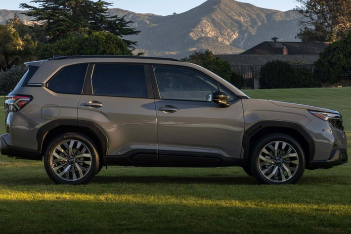 Hiện ông Tan chưa tiết lộ nhiều thông tin liên quan đến Subaru Forester 2024 dành cho thị trường Philippines. Chỉ biết rằng, xe sẽ được trang bị động cơ hybrid do Toyota sản xuất. Đáng tiếc là thông số của động cơ hybrid này chưa được hãng Subaru công bố.