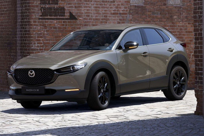 Mazda CX-30 2024 mới vừa chính thức được ra mắt khu vực Đông Nam Á, cụ thể là thị trường Philippines. Tại đây, mức giá xe Mazda CX-30 2024 niêm yết quy đổi là 878,8 triệu đồng. So với phiên bản cũ, mức giá xe tăng 5.000 Peso (khoảng 2,2 triệu đồng).