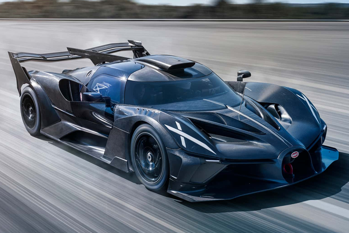 Sau quá trình dài chạy thử nghiệm, đo đạc và tính toán các thông số trên đường đua, chiếc Bugatti Bolide triệu đô bản thương mại đã chính thức hoàn thiện và thương hiệu sẽ sớm tiến hành sản xuất thương mại và bàn giao tới tay khách hàng.