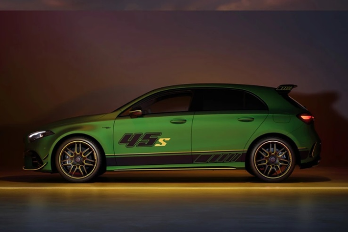 Mercedes-AMG A 45 S 4MATIC+ Limited Edition được cung cấp đến 6 chế độ lái là: Comfort, Sport, Sport+, Slippery, Individual (cá nhân hóa) và chế độ đặc biệt Race.