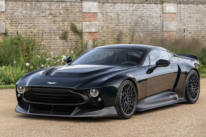 Mẫu xe thu hút sự chú ý của đám đông đã ra mắt lần đầu một cách sôi động tại Goodwood vào năm 2021 và hiện là nguồn cảm hứng cho siêu xe Aston Martin Valkyrie AMR-LMH mới dự kiến đưa thương hiệu này trở lại vị trí hàng đầu trong làng đua xe thể thao vào năm 2025.