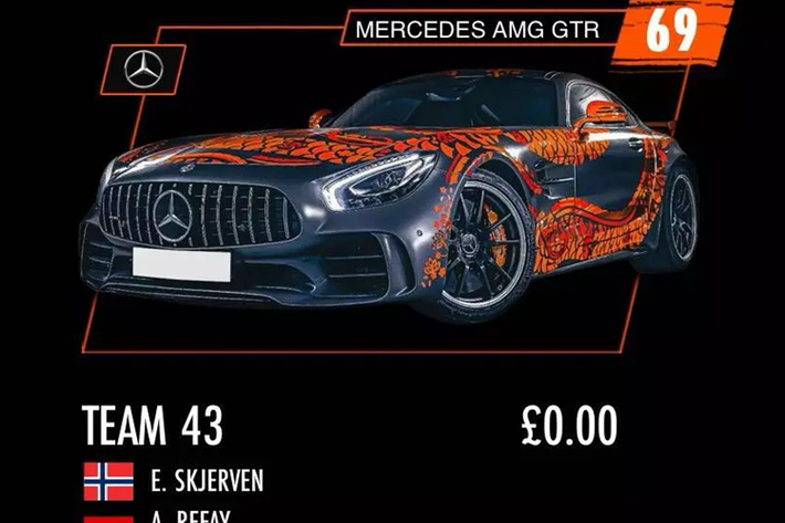 Còn chịu trách nhiệm chính cho "trái tim" của Mercedes-AMG GT Black Series vẫn là khối động cơ V8, Biturbo, dung tích 4.0 lít nhưng các kỹ sư của Mercedes-AMG đã cải tiến lại giúp xe có công suất tối đa lên đến 720 mã lực, cao hơn 143 mã lực so với phiên bản Mercedes-AMG GT R. Mô-men xoắn cực đại trên siêu xe Mercedes-AMG GT Black Series tăng thêm 100 Nm lên mức 800 Nm.